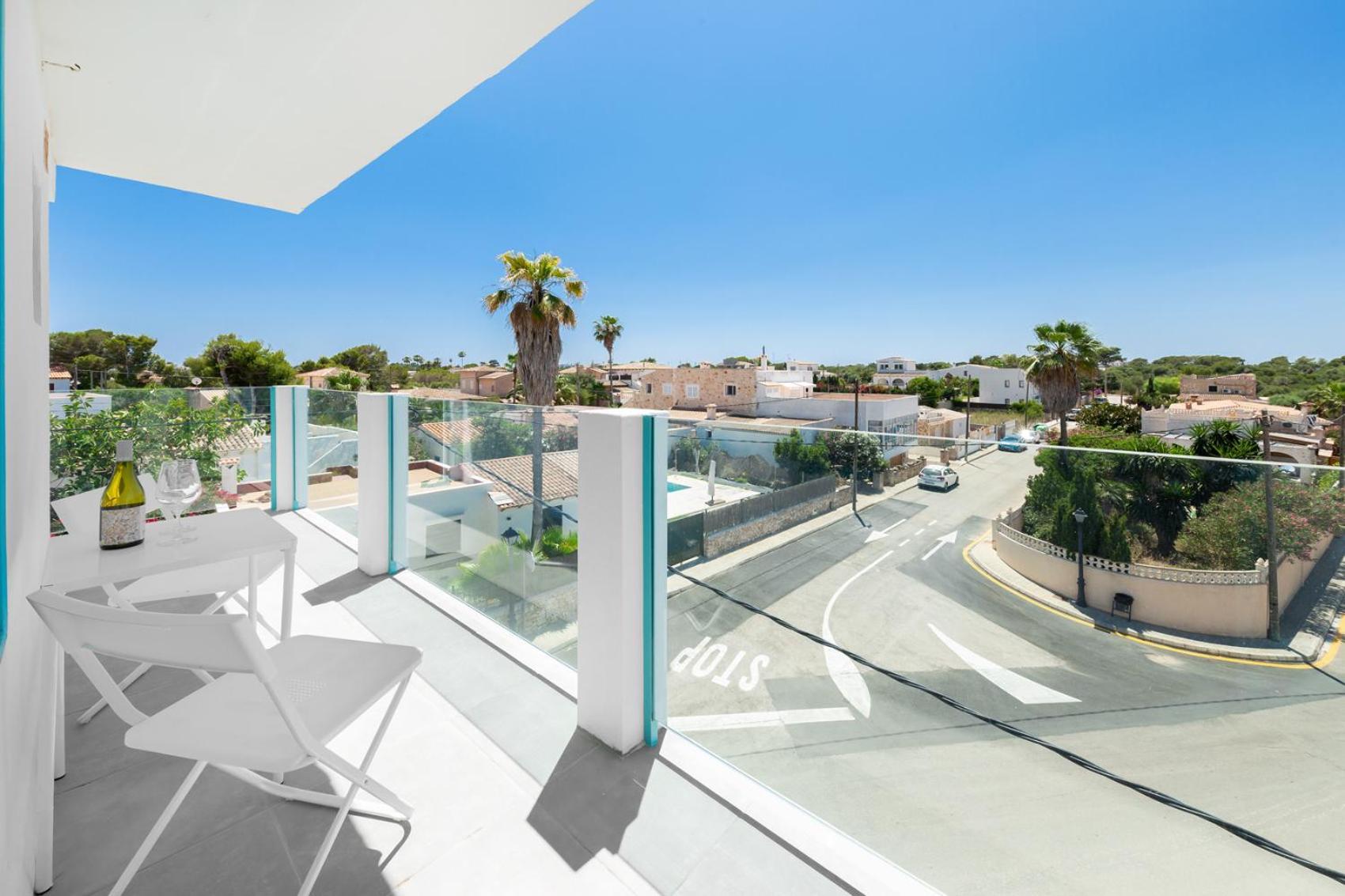Hostal Cala Llombards Kültér fotó